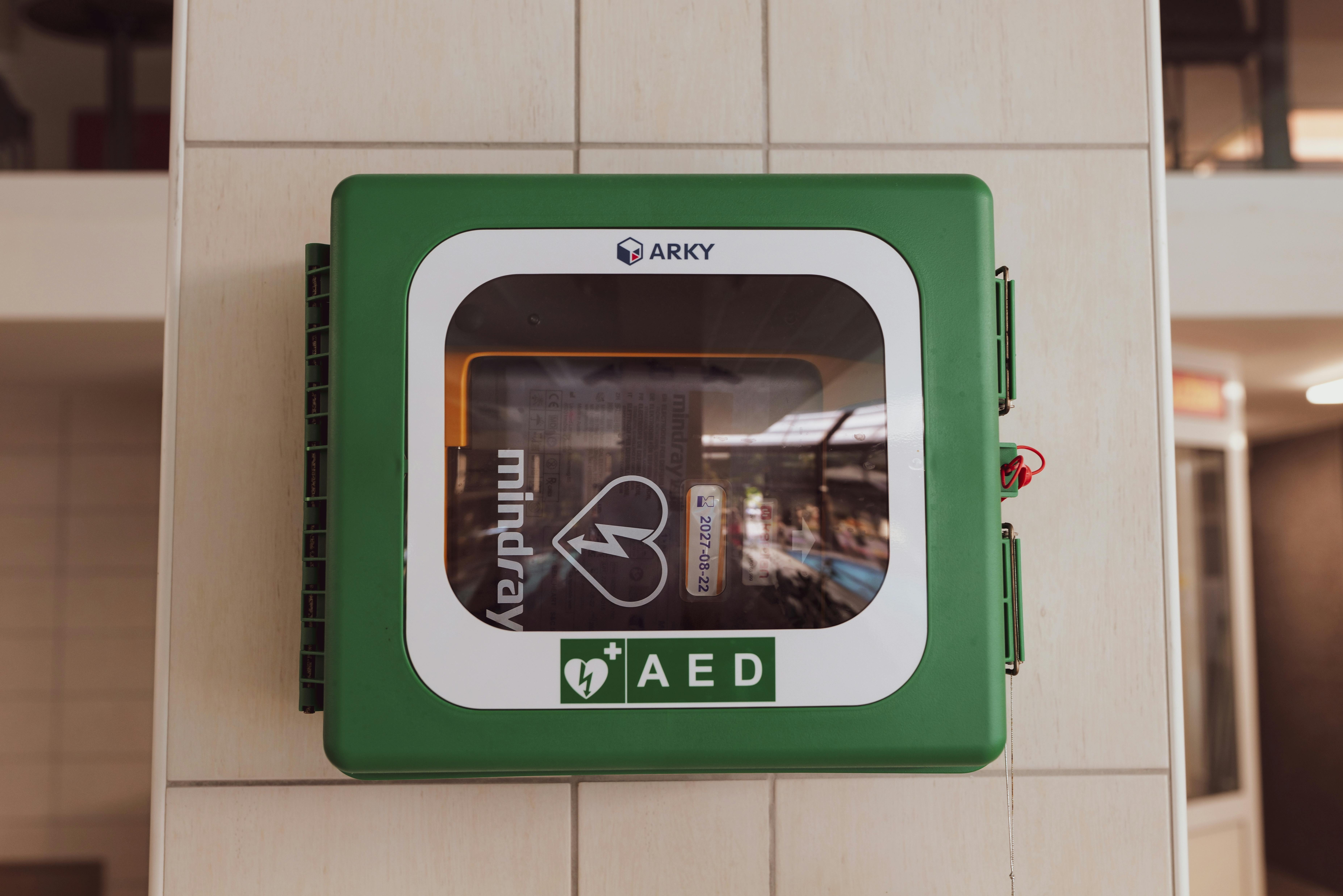 Basic Life Support and Safe Use of AED (Defibrillator)